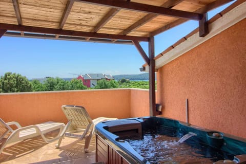 Ferienhaus mit Privatpool für 14 Personen ca 360 qm in Medulin, Istrien Südküste von Istrien House in Medulin