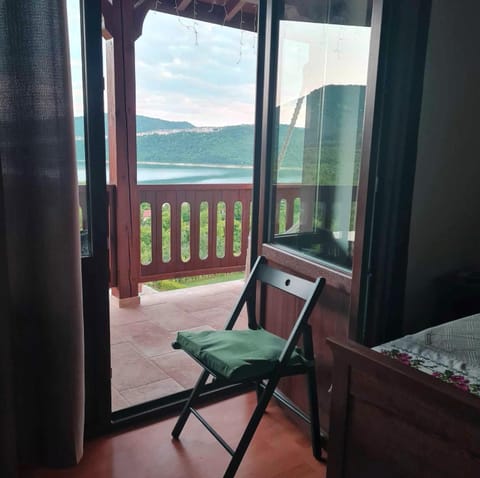 Balcony/Terrace, Bedroom, Lake view, Mountain view