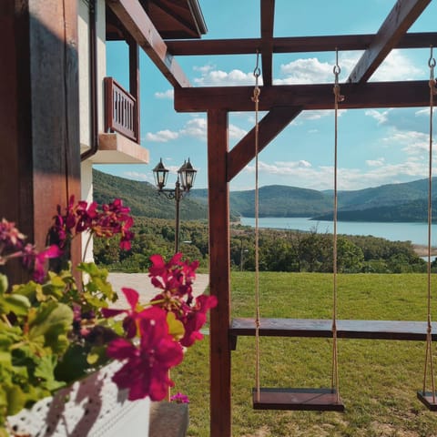 Garden, View (from property/room), Garden view, Lake view, Mountain view