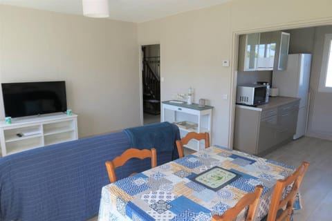 Maison rénovée avec jardin clos et WIFI à PERROS-GUIREC - Réf 335 Villa in Perros-Guirec