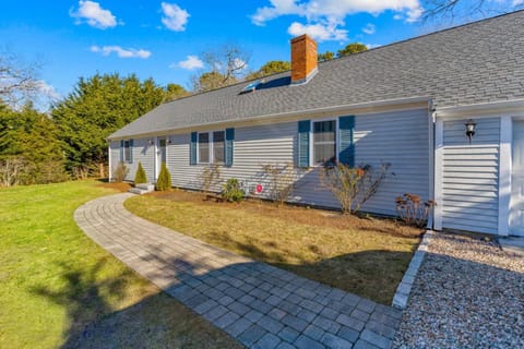 5BR Comfortable, Spacious South Yarmouth Family Retreat House in West Dennis