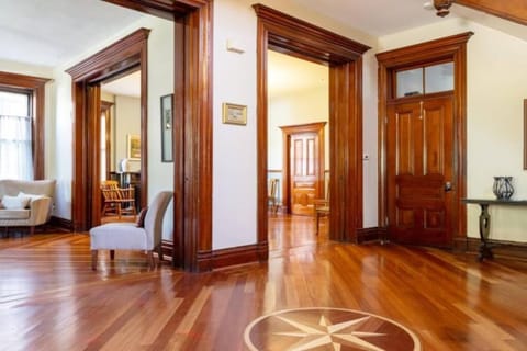 7 Bedroom Stunning Historic Home in Shaw Neighborhood of St Louis House in Saint Louis