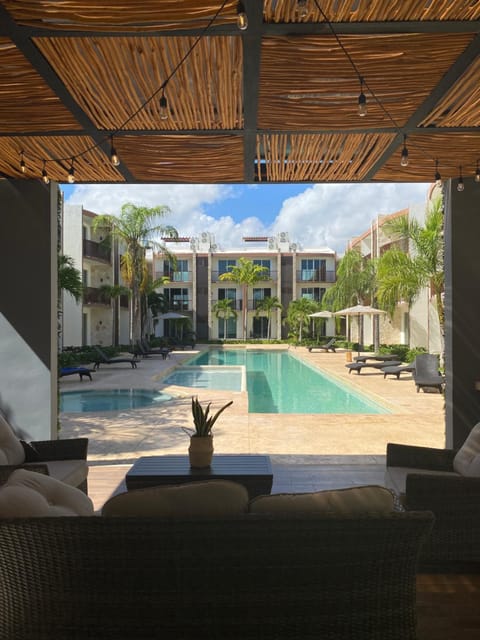 Cozy Poolside Condo Apartment in Playa del Carmen