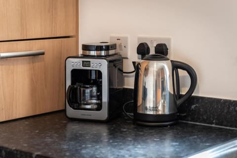 Coffee/tea facilities, Kitchen or kitchenette, toaster