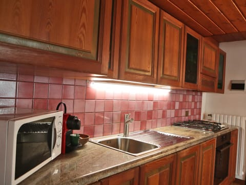 Kitchen or kitchenette, kitchen