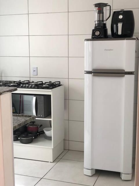 minibar, stove