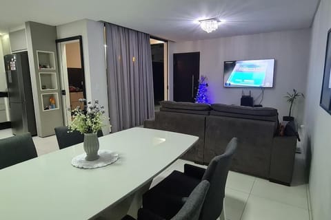 Communal lounge/ TV room, Dining area