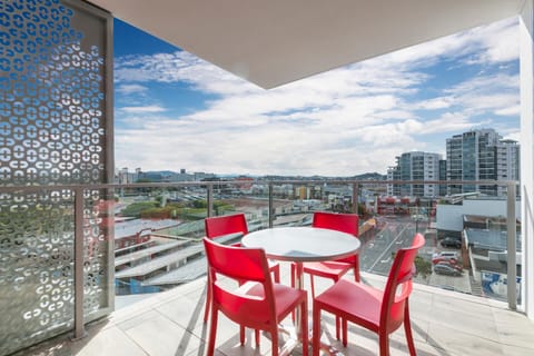 Direct Collective - Pavilion and Governor on Brookes Apartment hotel in Brisbane
