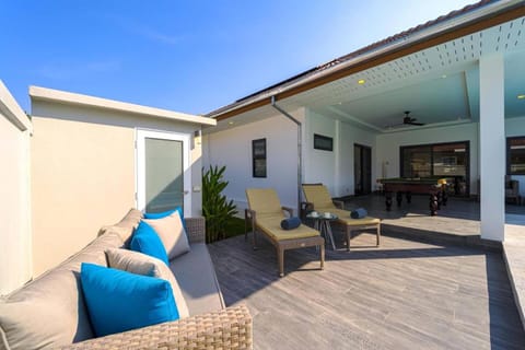 Modern 3 Bedroom Private Pool Villa ML7 Chalet in Hua Hin District