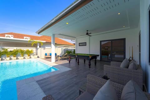 Modern 3 Bedroom Private Pool Villa ML7 Chalet in Hua Hin District