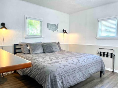 Cozy Studio Guest Cottage - Twin Falls Bed and Breakfast in Twin Falls