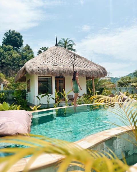 Property building, Garden, Pool view