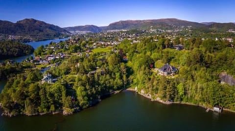 Unique Victorian Villa with private coastline Villa in Bergen