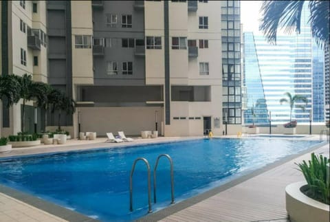 Muggle Stay1.0 - 2BR in BGC 50mbps WIFI Copropriété in Makati