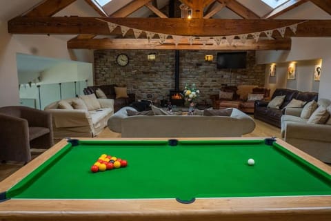 Game Room, Living room