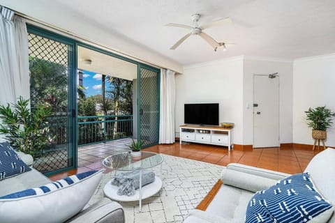 Currumbin Sands Beachfront Retreat Apartment in Palm Beach