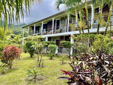 Property building, Day, Garden, Garden view