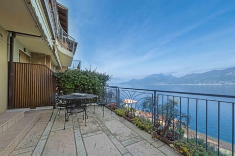 Natural landscape, Balcony/Terrace, Lake view