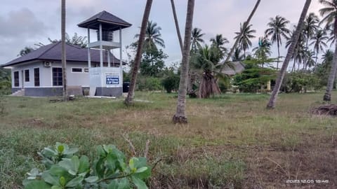 View (from property/room), Area and facilities