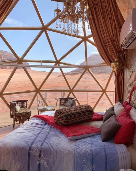 desert rose & bubble tent Bed and Breakfast in South District