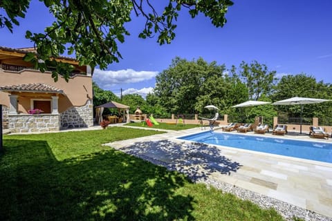 Villa Dajana in Zajci - Haus für 8-10 Personen Villa in Istria County