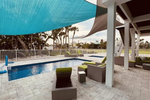 Island Retreat: Your Exclusive Oasis Awaits Maison in North Captiva Island