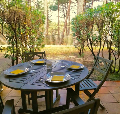 Patio, Garden, Garden view