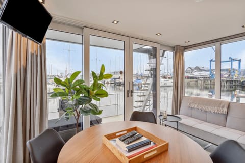 Luxurious waterloft near beach and centre Docked boat in Zeewolde