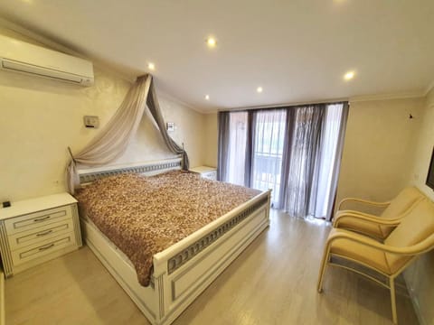 Роскошная двухуровневая квартира Luxurious duplex apartment Apartment in Yerevan