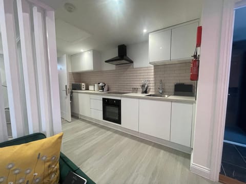 Swish Studio Apartment in Colchester