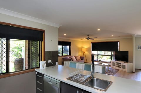 12 Wilfred Street House in Bargara