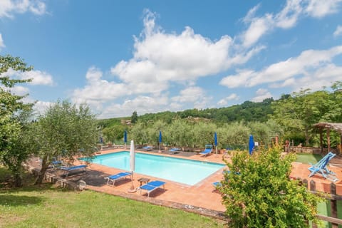 Agriturismo Molinuzzo - Lisa Farm Stay in Castellina in Chianti