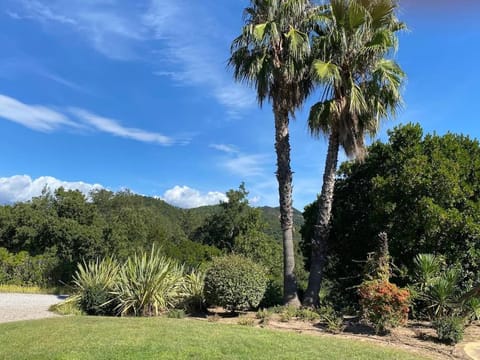 Villa vue mer à côté de Cannes dans l'Esterel ! Villa in Fréjus