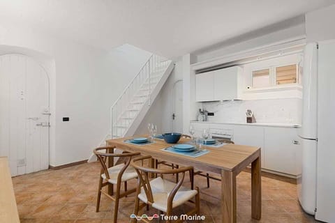 La Tana della Faina, TerreMarine Apartment in Province of Massa and Carrara