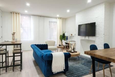 3BR 2Baths with Private Outdoors Condo in East Village