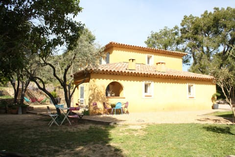 Très belle Bastide provençale avec Piscine pour 8 Personnes Villa in Le Beausset