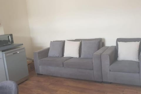 Evo C-Gravesend 1 Bedroom Flat 2 Min Walk to Station & Town Centre Apartment in Gravesend