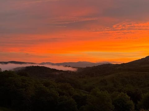 Big Sky Cabin at Monteagle House in Watauga