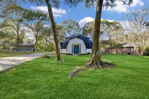 Lake Conroe Dome Home House in Conroe