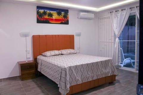 Bed, Photo of the whole room, Bedroom, air conditioner