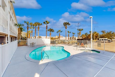 Tranquil Harbour #211 Apartment in Mexico Beach