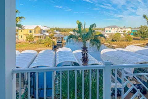 Tranquil Harbour #211 Apartment in Mexico Beach