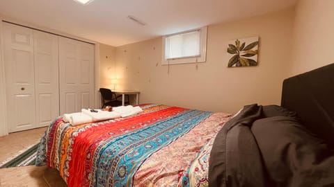 Affordable Downtown Private Rooms Vacation rental in Windsor