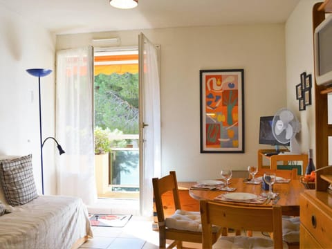 T2 cabine avec loggia, proche plage et commerces, parking inclus - Bormes-les-Mimosas - FR-1-251-521 Apartment in Bormes-les-Mimosas