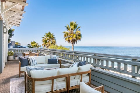 La Jolla Cove-Oceanfront 5600SF 3BR+Loft 5BA House best Villiage location walk everywhere House in La Jolla