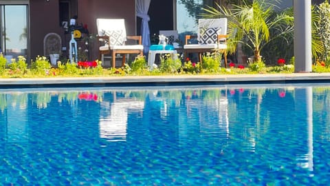 Prestigia,Golf, lux Rez-de-chaussée, jardin en face de la piscine et Golf idéal pour passer des bons vacances en famille Apartment in Marrakesh