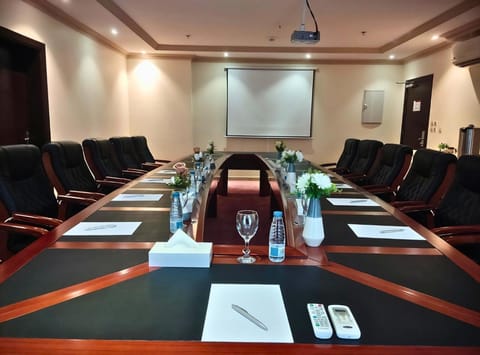 Meeting/conference room