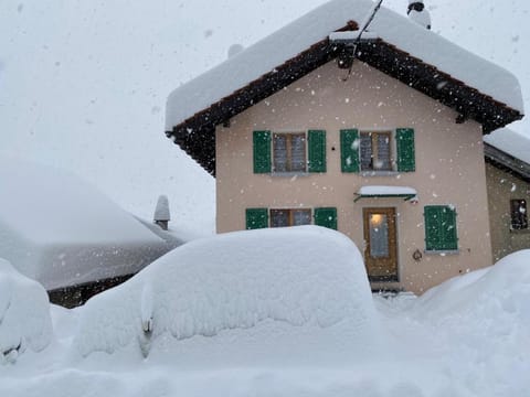 Chalet del Sole Aparthotel in Airolo