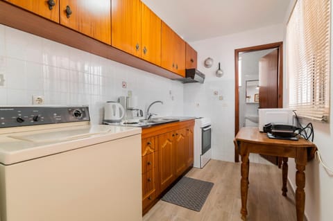 Coffee/tea facilities, Kitchen or kitchenette, dishwasher, minibar, pet friendly, stove, toaster