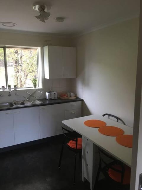Self contained 2 bedroom unit Eigentumswohnung in Williamstown